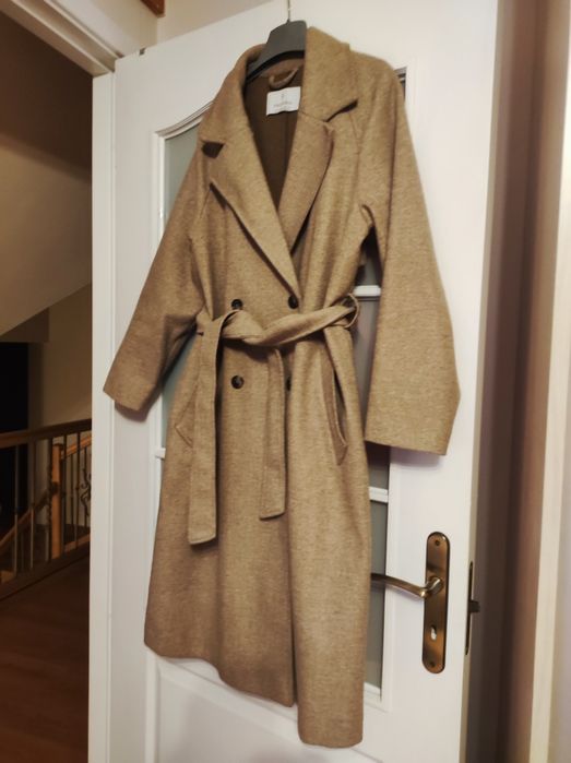 Płaszcz damski Stradivarius