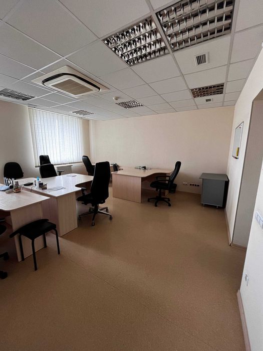 Оренда офісу 300 м² у центрі Житомира | без комісії