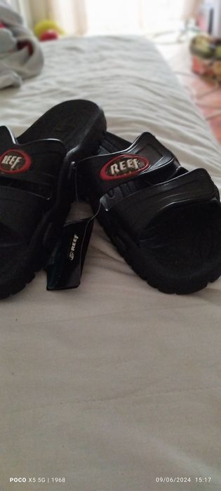 Chinelos da Reef