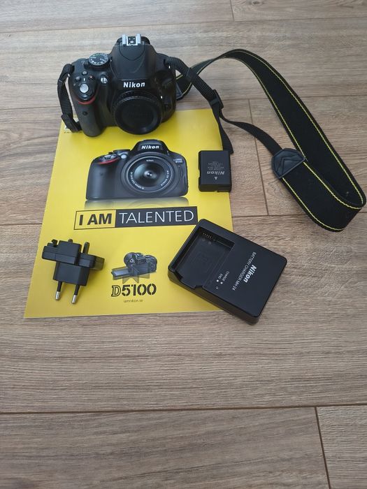 Nikon d5100, ładowarka,bateria