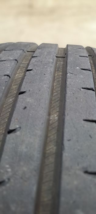 Pneus 245/45/18 goodyear