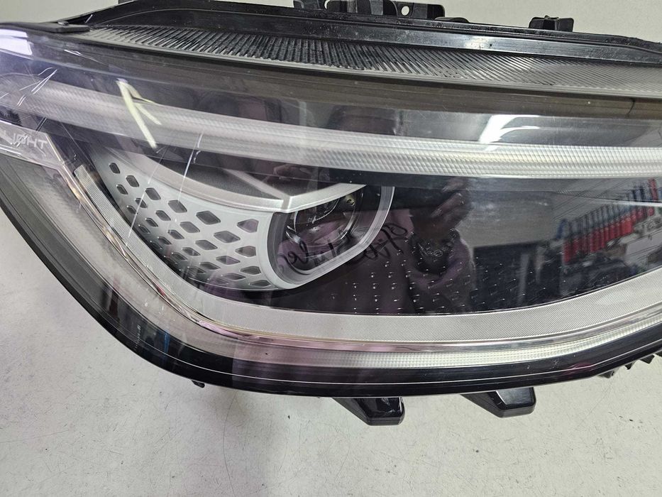 Ótica Direita VW ID 4 (23/+) Full-Led