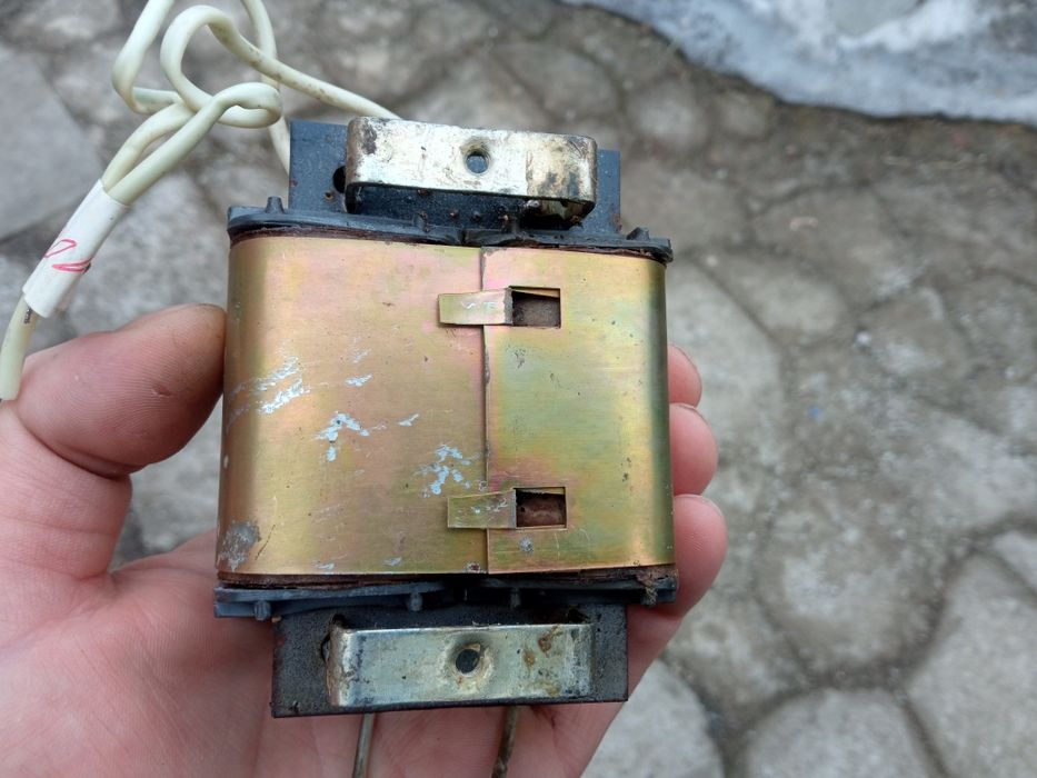 Трансформатор силовий