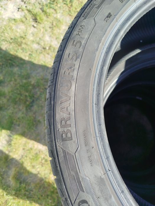 Opony Bravuris 275/40 R20