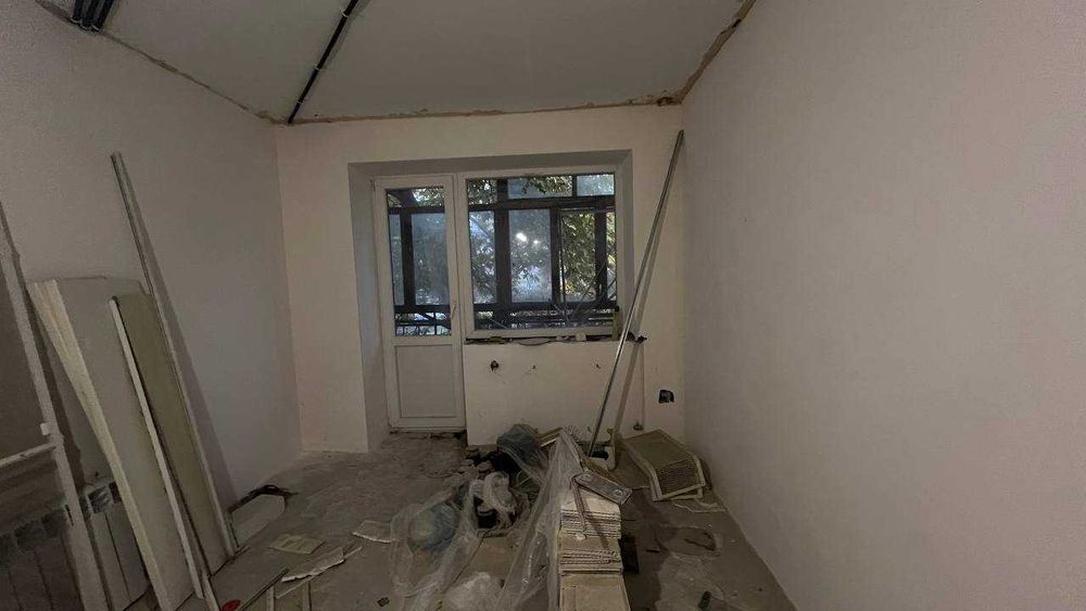 Продаж Однокімнатної квартири вул.Космонавтів зупинка Рассвет