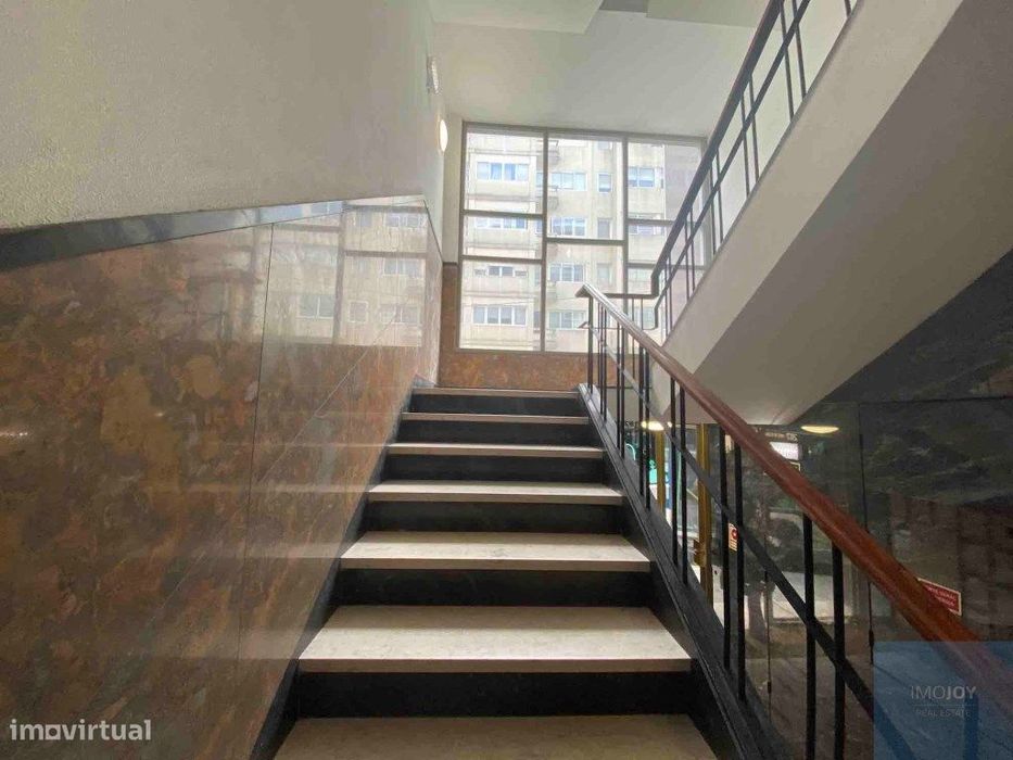 Apartamento T1 para venda no centro histórico do Porto
