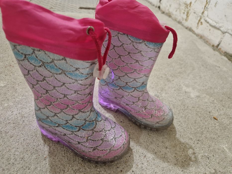 Kalosze ze ściągaczem roz 23-24