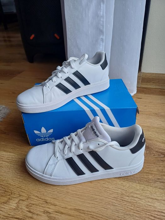 Buty białe adidas rozmiar 38