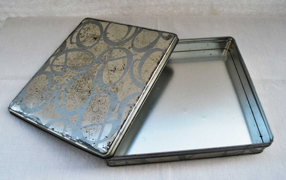 Latas / caixas metálicas vazias64729588443394123