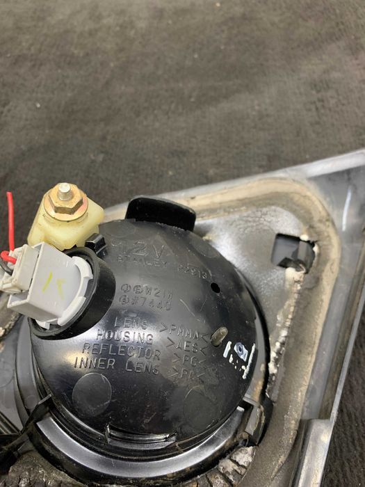 Mazda 3 I BK HB 5D Lampa Lewa Tylna Lewy Tył W Klapę LT