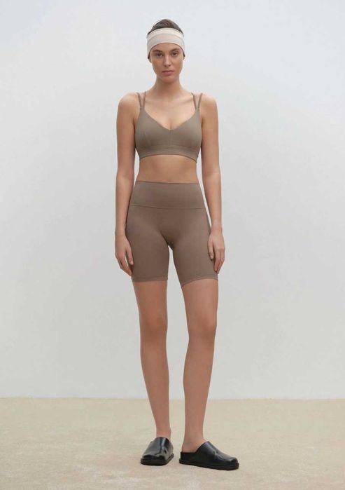 Топ від українського бренду Norba спортивний