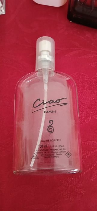 Sete Frascos de Perfume, vazios
