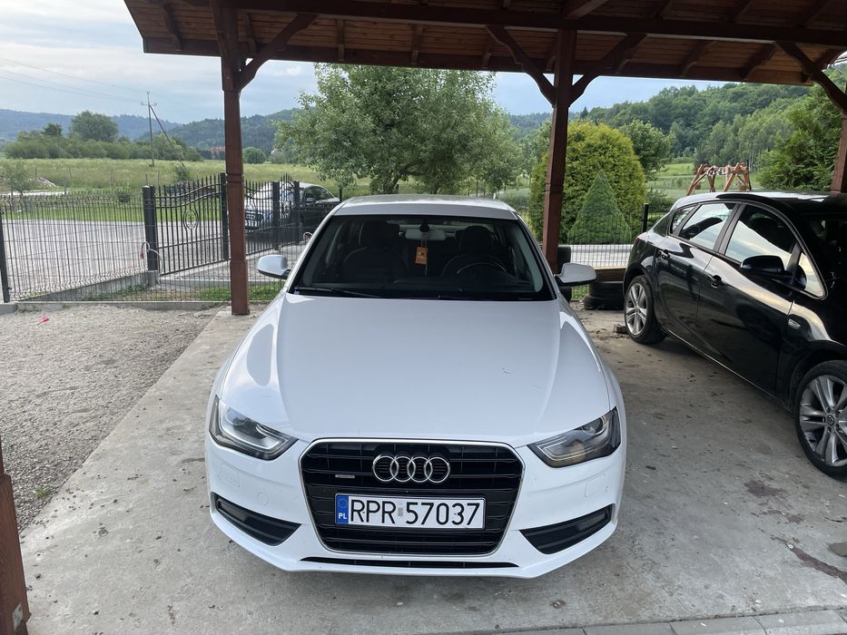 Audi a4 b8 quattro sedan