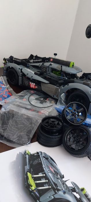 LEGO Technic Peugeot Le Mans Hybrid Hypercar 9x8