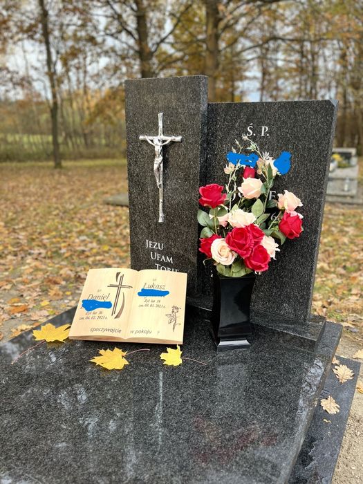 Książka nagrobna,poduszka