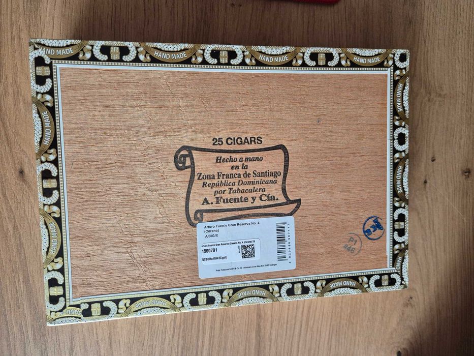 Arturo fuente - numero 4, cedrowe pudełko, humidor, szkatułka