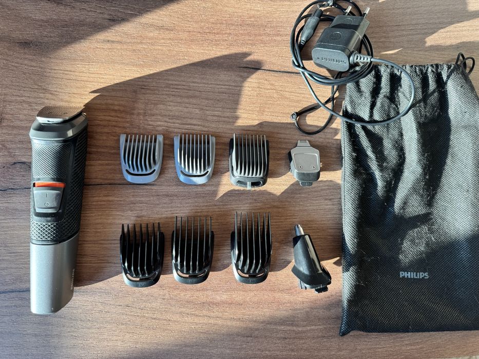 Тример Philips MG5720 (9 насадок)