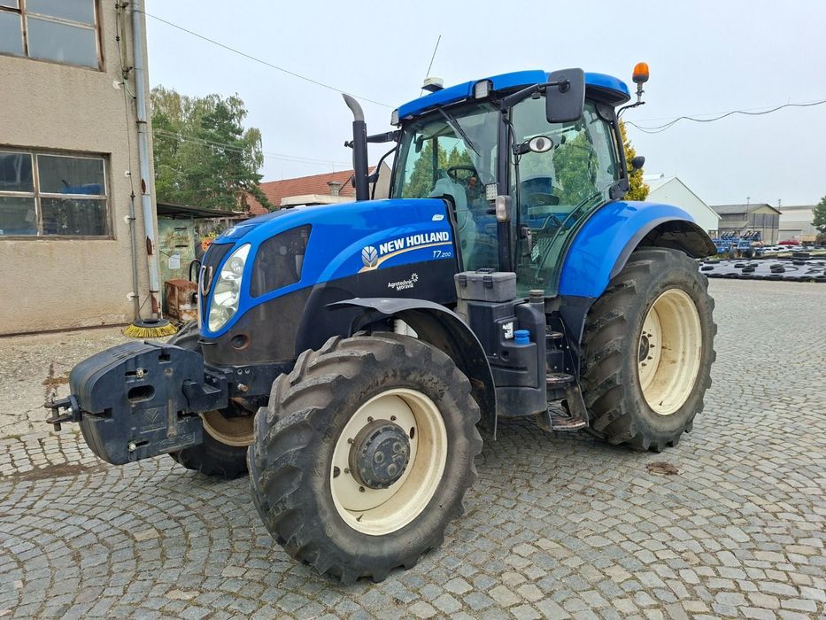 New Holland T7.200 4X4  New Holland T7.200 4X4
