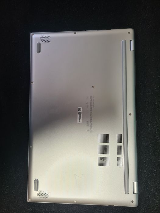 ASUS VivoBook S712JA i5 8GB ram 500 GB dysk m2