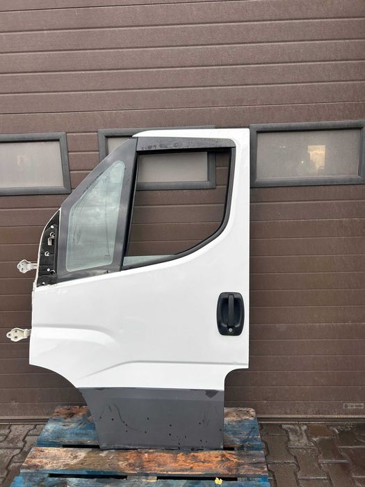 lewe drzwi przednie Iveco Daily 2017r