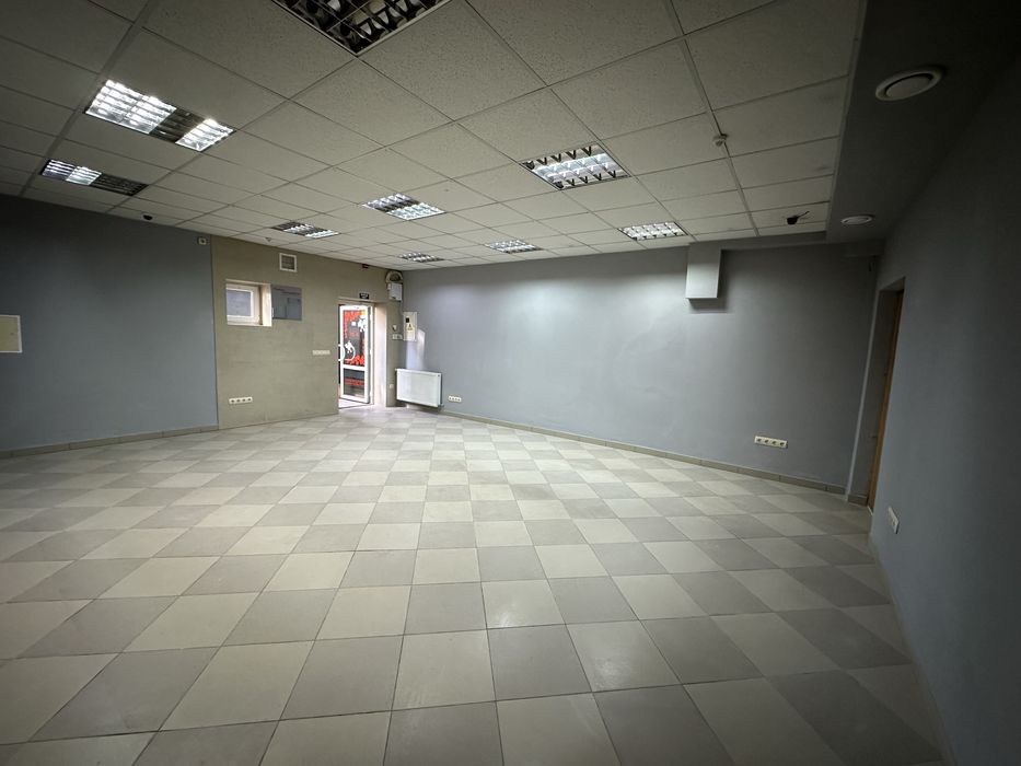 Здам приміщення в центрі 81м2
