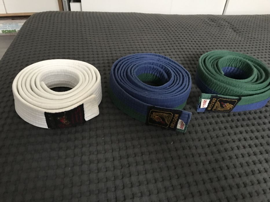 Cinto karate usado mas em ótimo estado