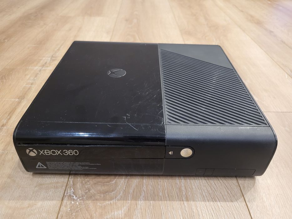 Xbox 360 E uszkodzone