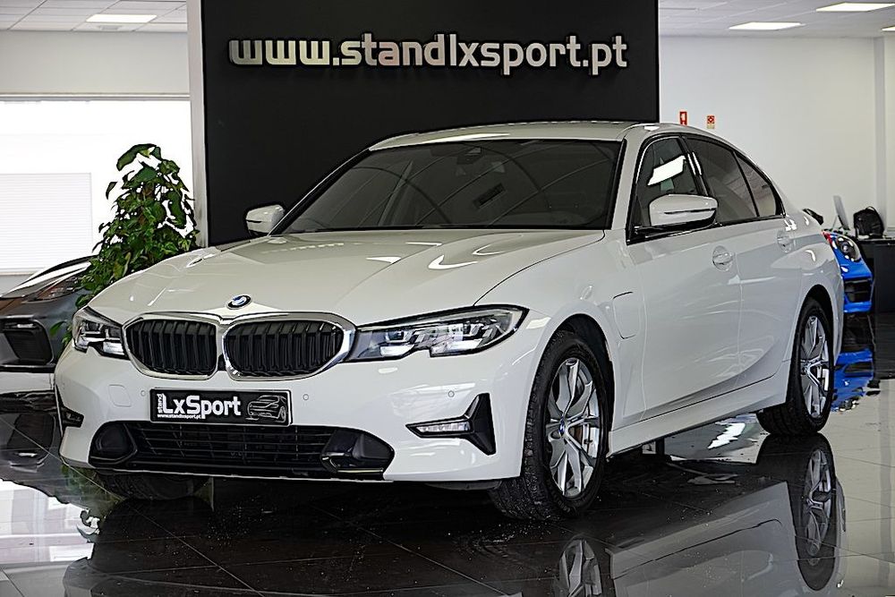 BMW 320 e Line Sport Auto