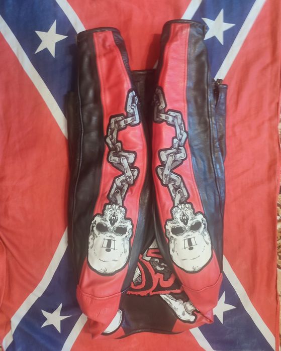 Продам кожаную куртку Icon