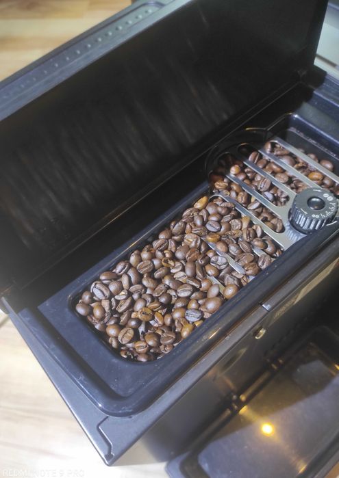 Ekspres pod zabudowę AEG