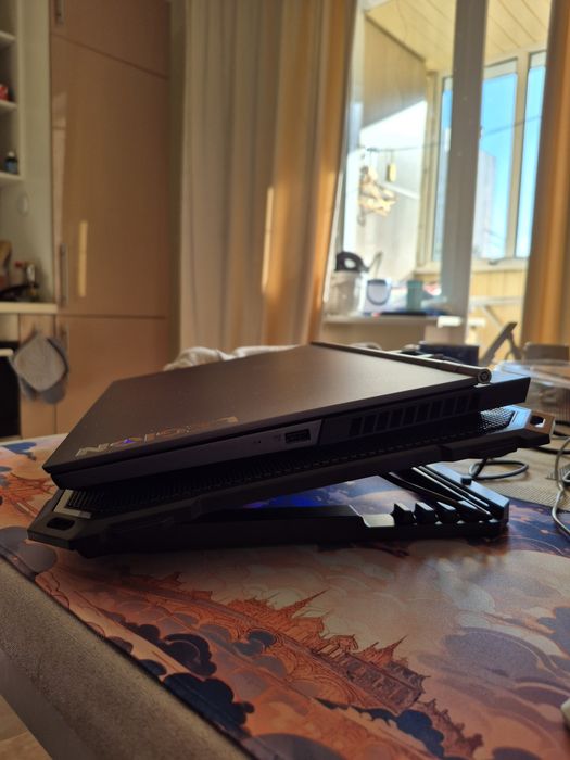 Lenovo Legion 7 15IMH05 - ігровий ноутбук i7-10750H, 16GB, 1TB SSD