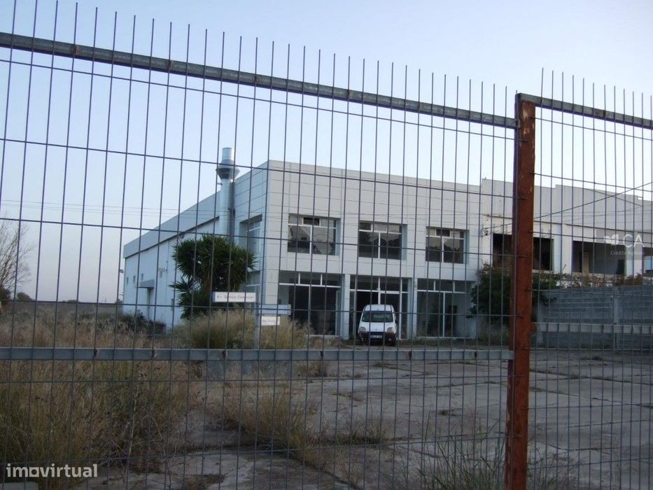 Oficina E Stand De Automóveis