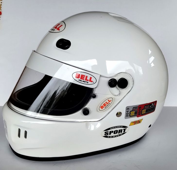 Capacete Bell Sport em excelente estado. Interior ignifugo.