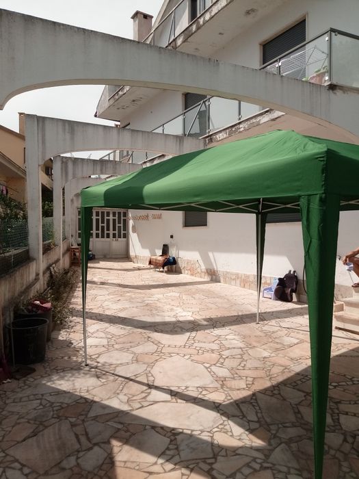 Pérgola dobrável nova