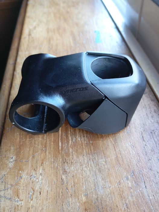 Avanço Syncros XC 2.0 50 MM + suporte GPS syncros