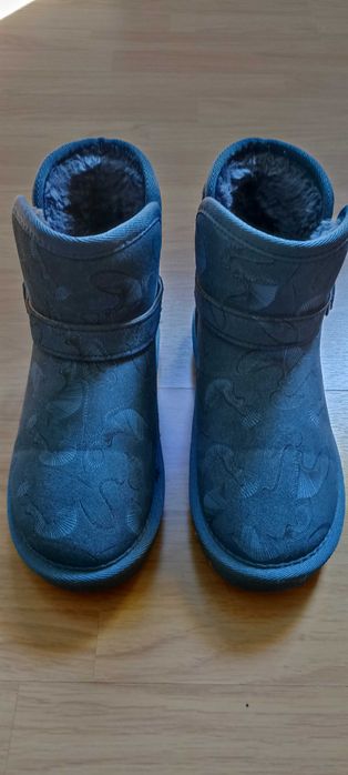 Kozaki krótkie botki śniegowce 35 wkładka 21cm jak nowe
