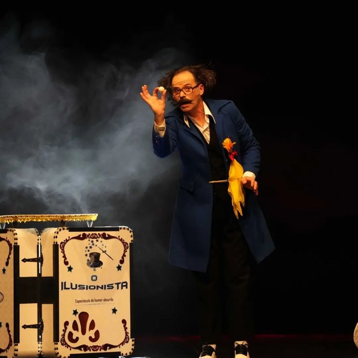 Magia cómica/Comédia absurda/Espetáculo visual