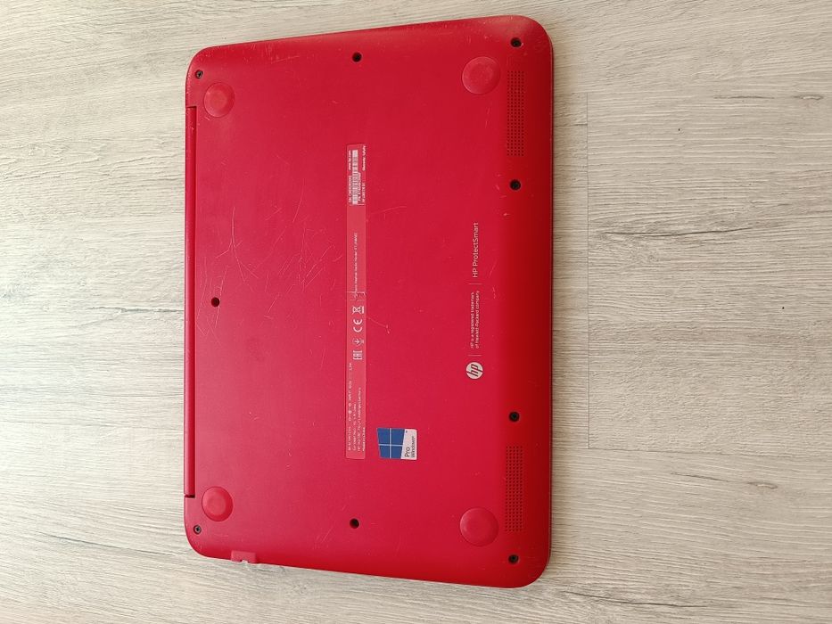 Ноутбук HP x360 310 G1-Celeron-N3540-2,16GHz-4Gb-DDR4, без хард диску