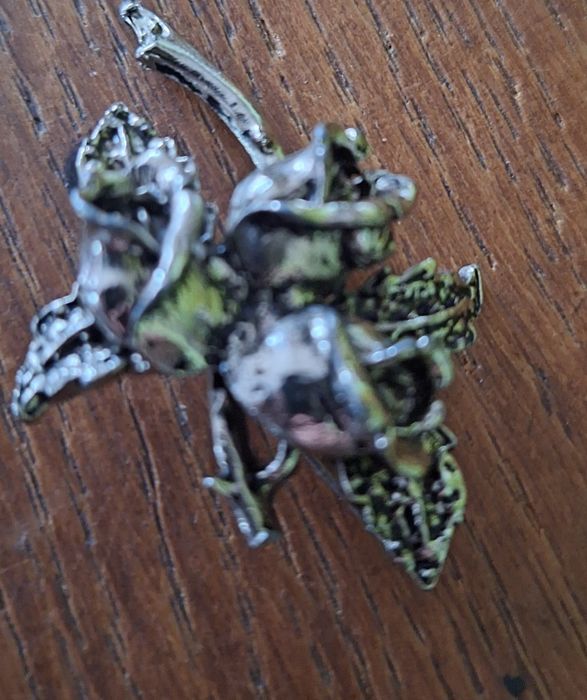 broszka - bukiet 3 różyczek