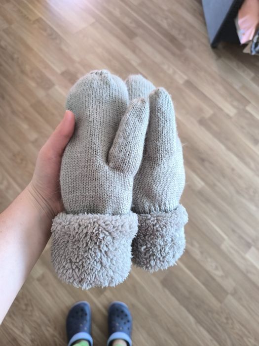 Теплі жіночі рукавиці