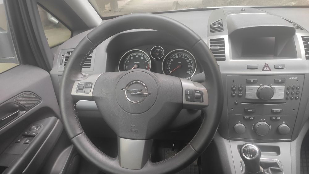 Opel Zafira B 1.8