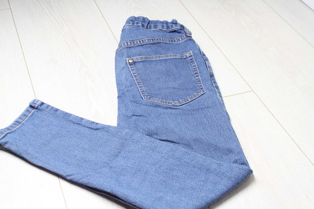 Джинсы на девочку