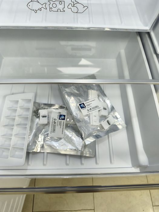 Двокамерний холодильник під забудову Smeg NoFrost A+++