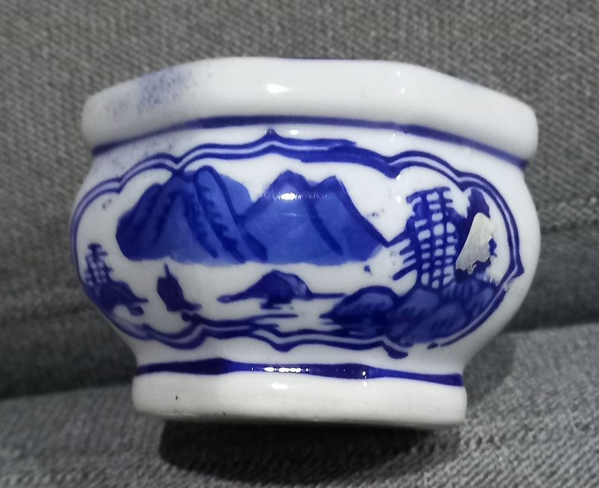 Mini-vaso vintage, azul e branco