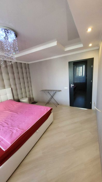 Продаж 2к квартири з вишуканим ремонтом проспект Свободи, новобудова