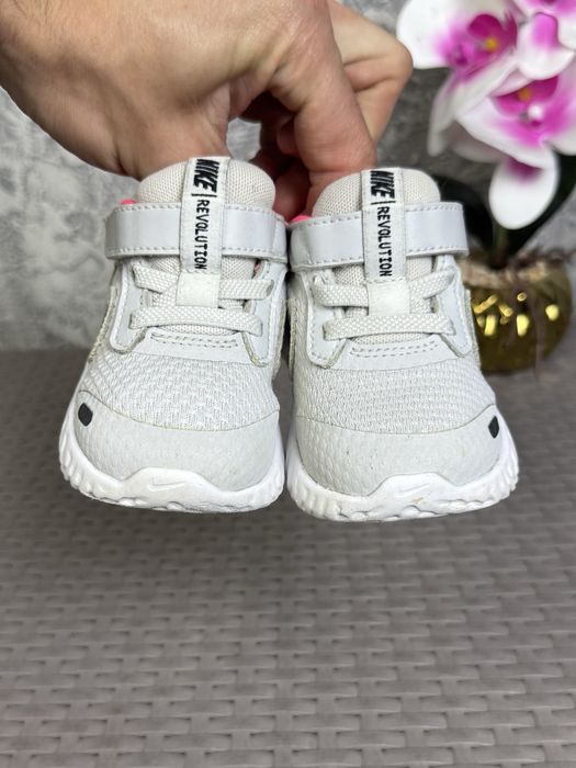 Nike Revolution кроссовки 21 размер детские беговые серые