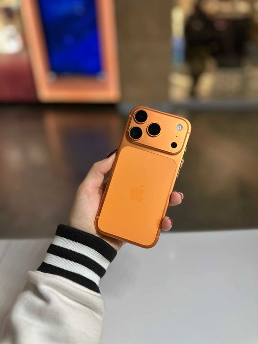 Cosmic Orange iPhone 17 Pro 256GB eSIM/bateria 100%/ stan bardzo dobry/10 RAT 0%/WOLA PARK