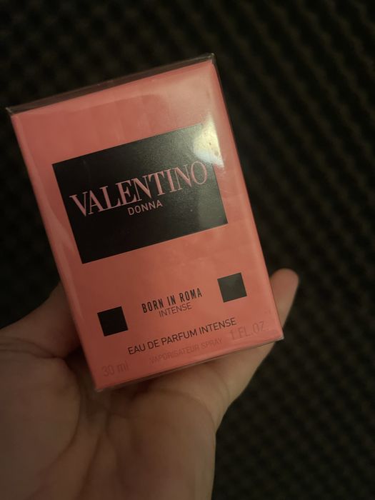 Valentino donna born in roma perfume