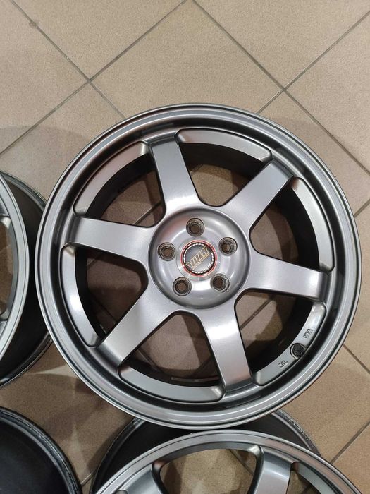 Kute felgi RAYS Volk Racing TE37 17x7,5" 5x100  ET48