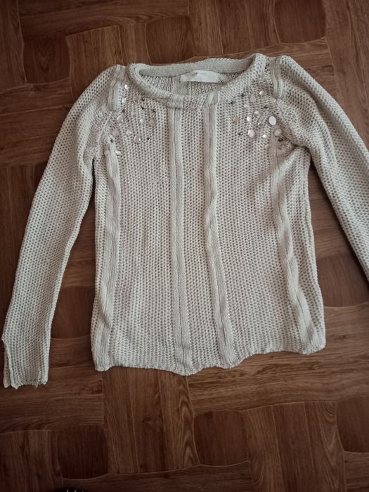 Платья розмір 46-48 об'єм груди 95 гарного качества